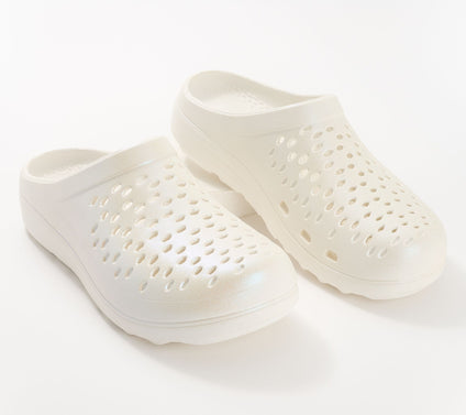 Revitalign Orthotic Perforated Recovery Clogs Fusion Vitality
