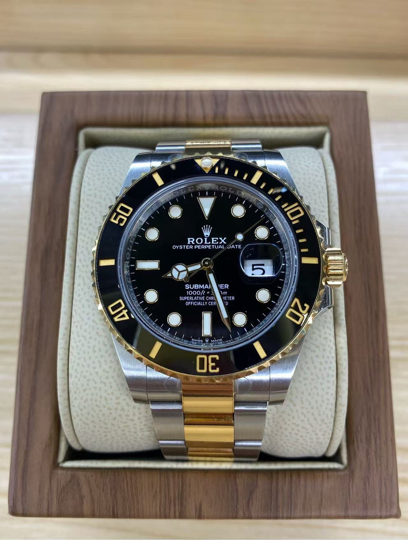 Calendar watch — View 3