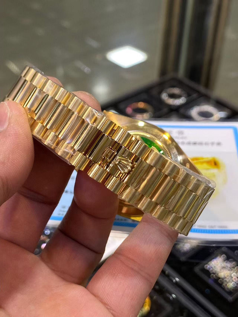 Full-Diamond Gold Edition — View 6