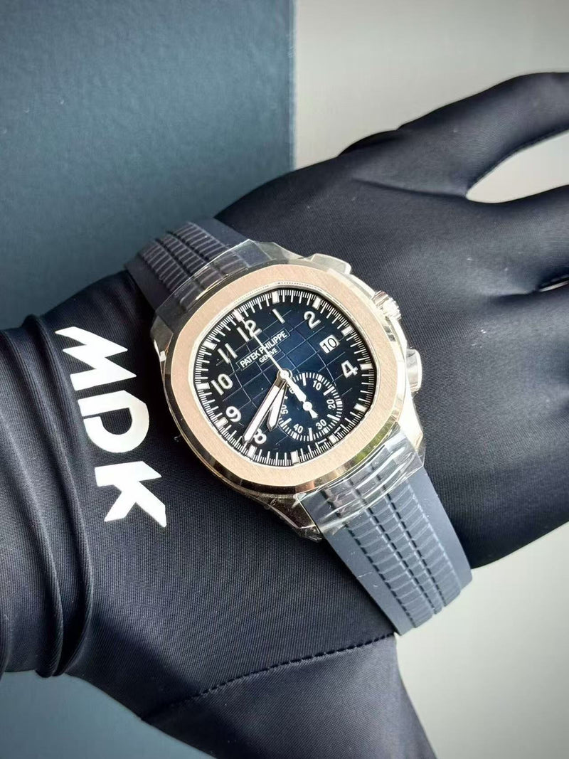 Patek Philippe Aquanaut 5968G-001 — View 4