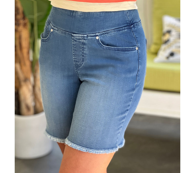 Belle by Kim Gravel TripleLuxe Denim 5-Pocket 8" Shorts — View 16