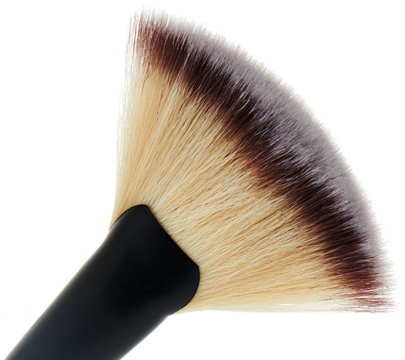 EVE PEARL Blush/Bronzer Trio and 204 Fan Highlighter Brush — View 4