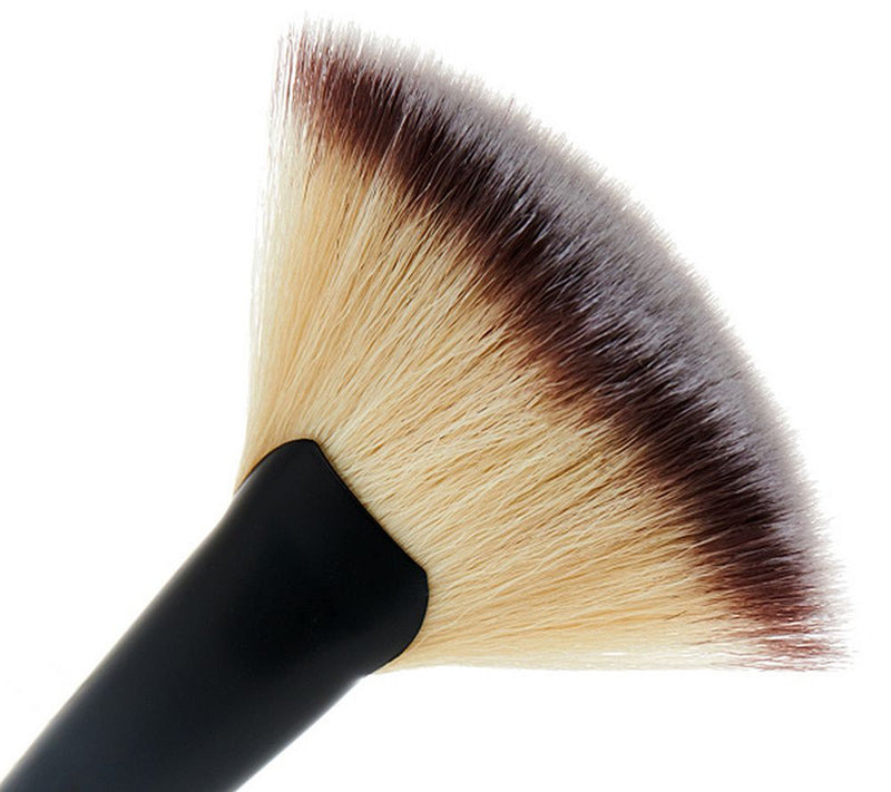 EVE PEARL Blush Trio & Fan Highlighter Brush — View 10