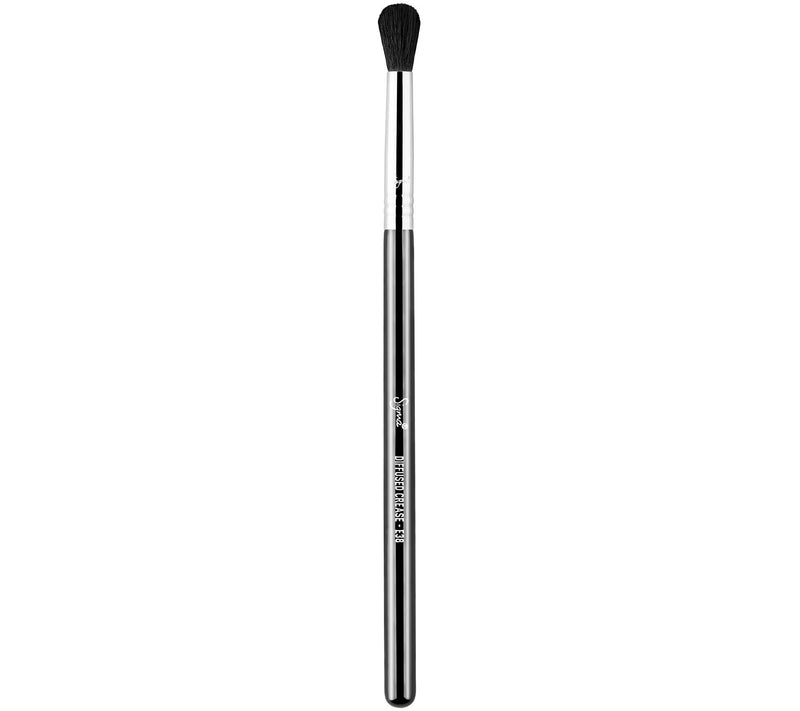 Sigma Beauty E38 Diffused Crease Brush — Main view