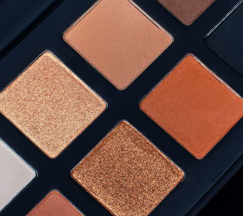 Lawless Beauty The Little One Talc-Free Eye Sha dow Palette — View 4