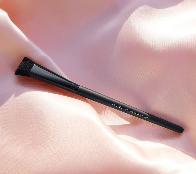 bareMinerals Bisque Concealer Duo with Angled Perfector Brush — View 16