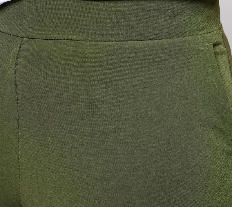 Susan Graverr Pet Liquid Knit Slim Leg Capri Pants w/Tulip Hem Detail — View 13