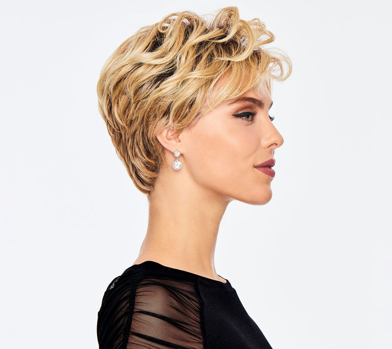 Hairdo Chic Wavy Wig — View 21