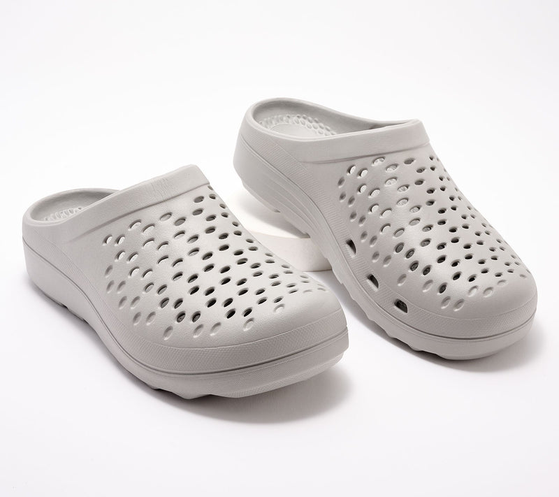 Revitalign Orthotic Perforated Recovery Clogs Fusion Vitality — View 4