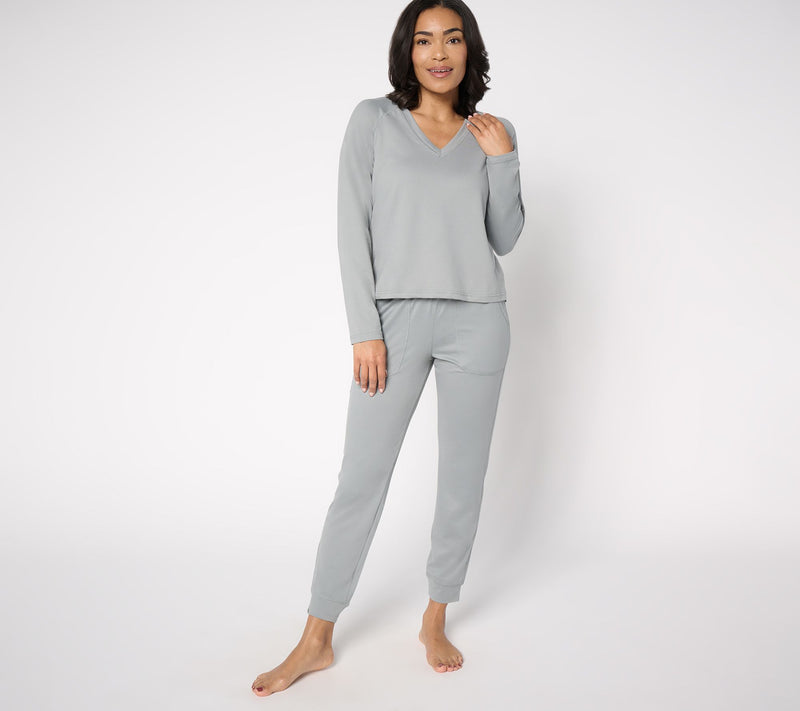 Barefoot Dreams Malibu Collection Butterchic Knit V-Neck Set — View 3