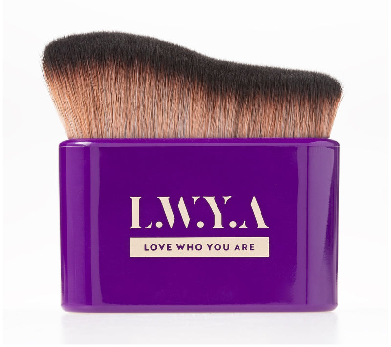 LWYA Gone In A Swipe Pro Foundation Brush — Main view