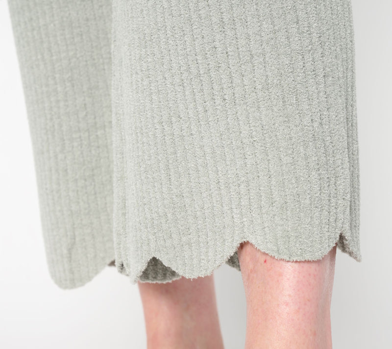 Barefoot Dreams Reg. CozyChic Ultra Lite Scallop Cropped Pant — View 15