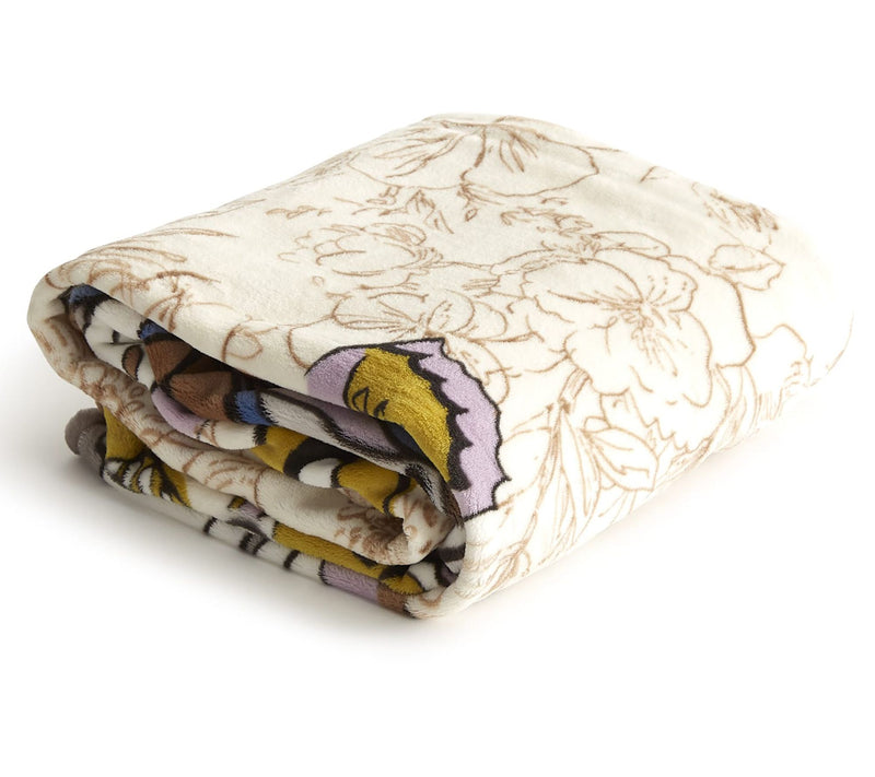 Vera Bradley 50" x 80" Plush Throw Blanket — View 60