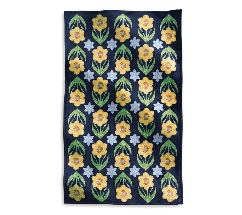 Vera Bradley 50" x 80" Plush Throw Blanket — View 8