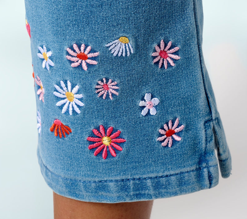 Quacker Factory Regular DreamJeannes Wildflower Crop Pants — View 11