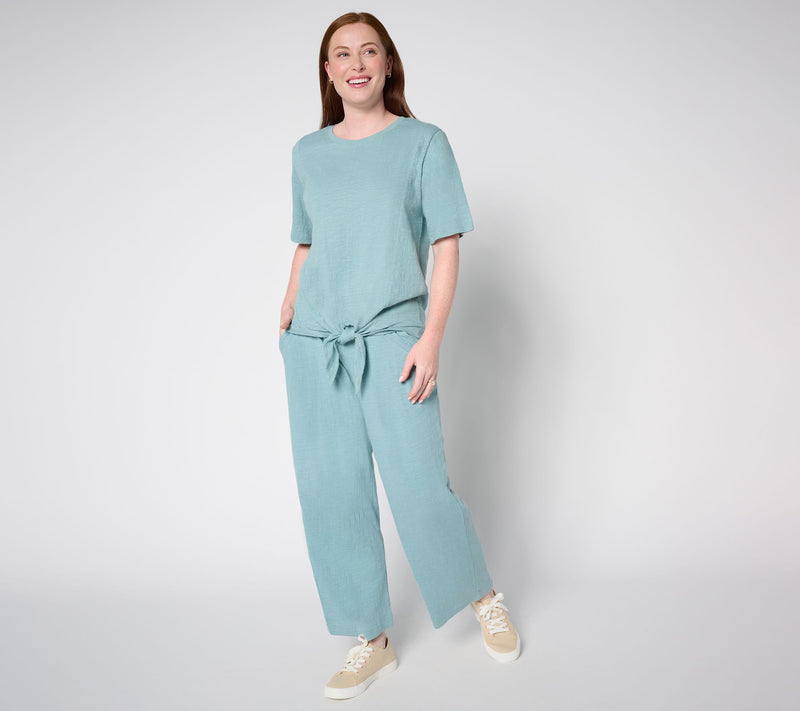 AnyBody Petite Crinkle Knit Jersey_Wide Leg Crop Pants — View 5