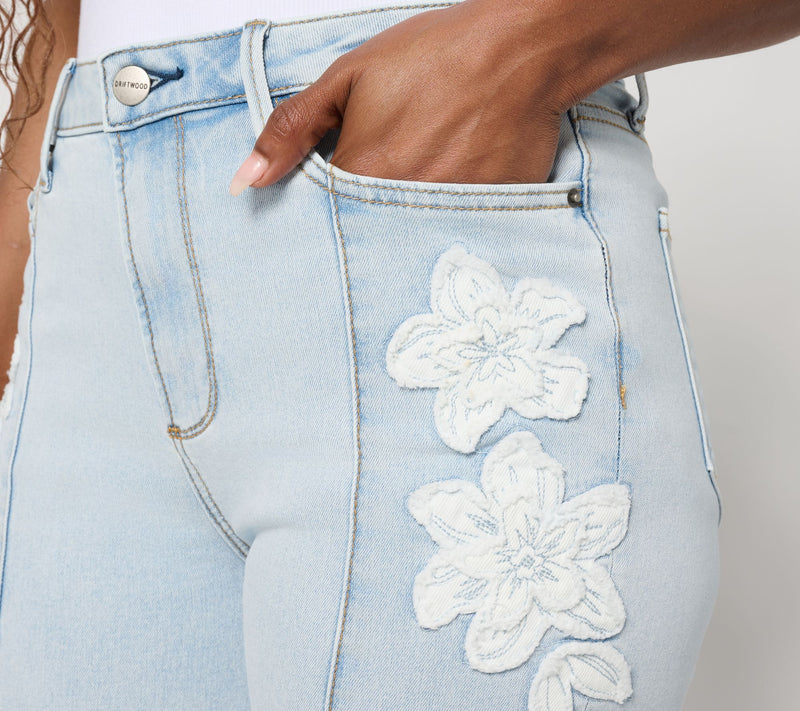 Driftwood Jeans Embroidered Clam Digger Capri - Petunia — View 6