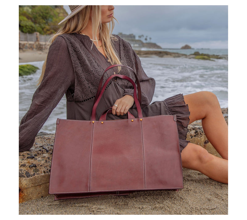 Old Trend Sandstorm Leather Weekender — View 8