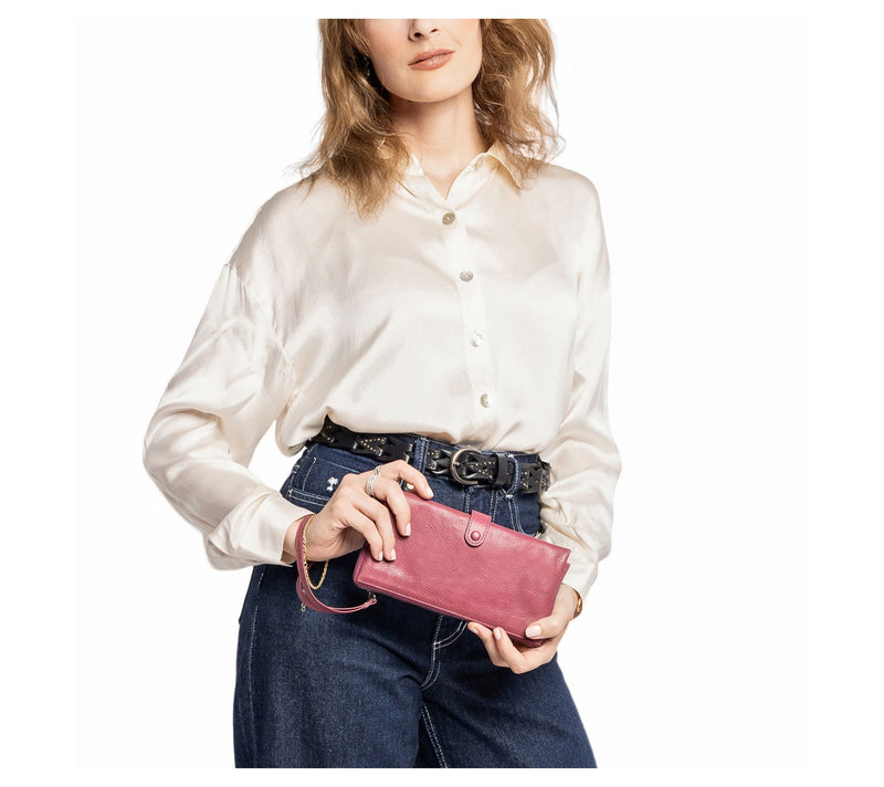 Old Trend Snapper Leather Wristlet Wallet — View 7