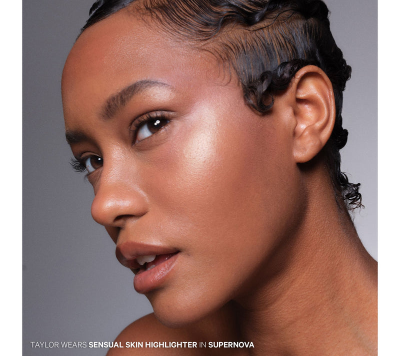Kevyn Aucoin Sensual Skin Highlighter & Brush — View 5