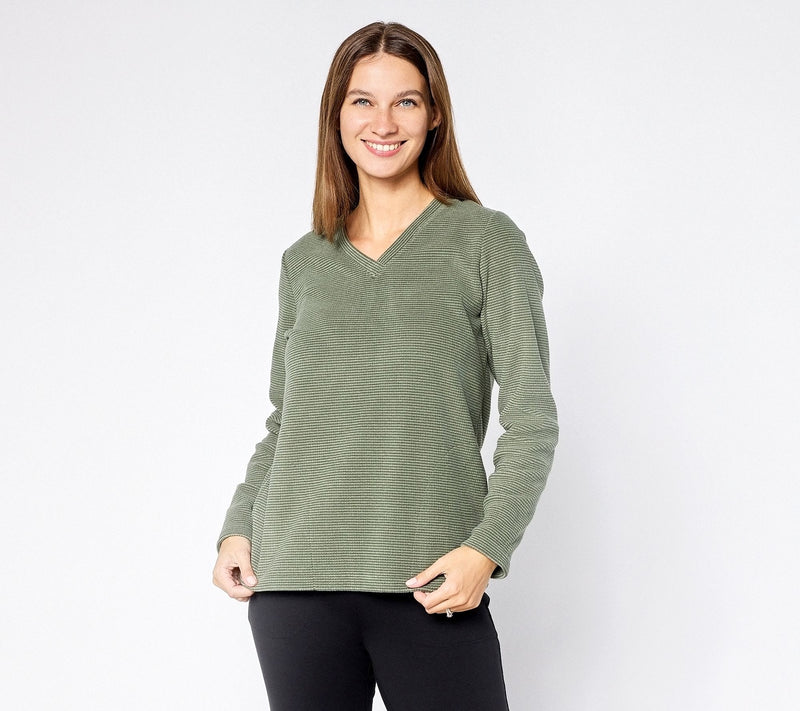 Denim & Co. Petite Chenille Fleece V-Neck Pullover with Pockets — View 5