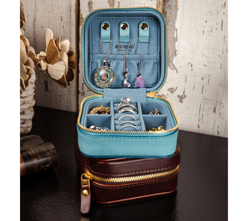 Old Trend Leather Square Jewelry Box — View 7