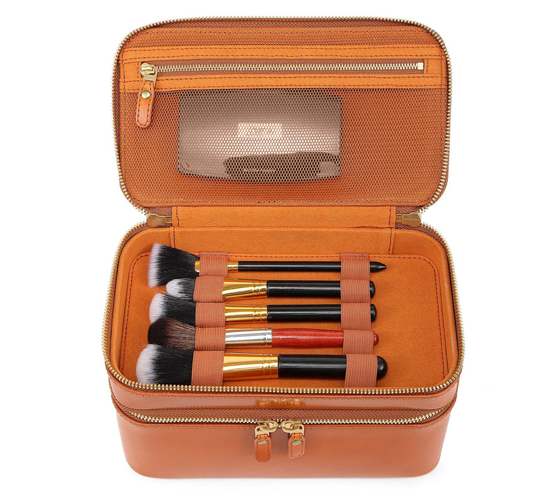 Old Trend Ixia Jet-Set Leather Train Case withChain Strap — View 3
