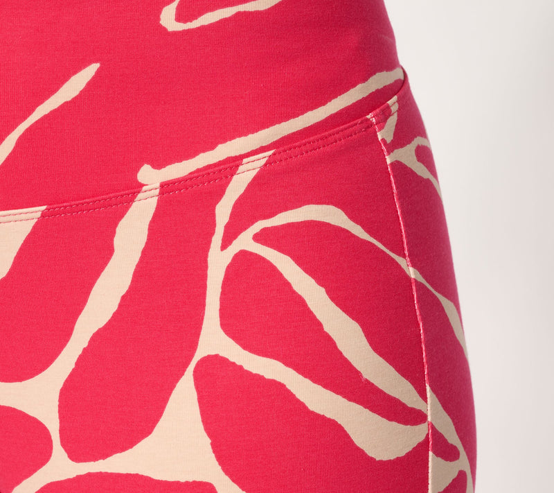 Women with Control Regular Printed Knit Crop Chic Contour Pant — View 6