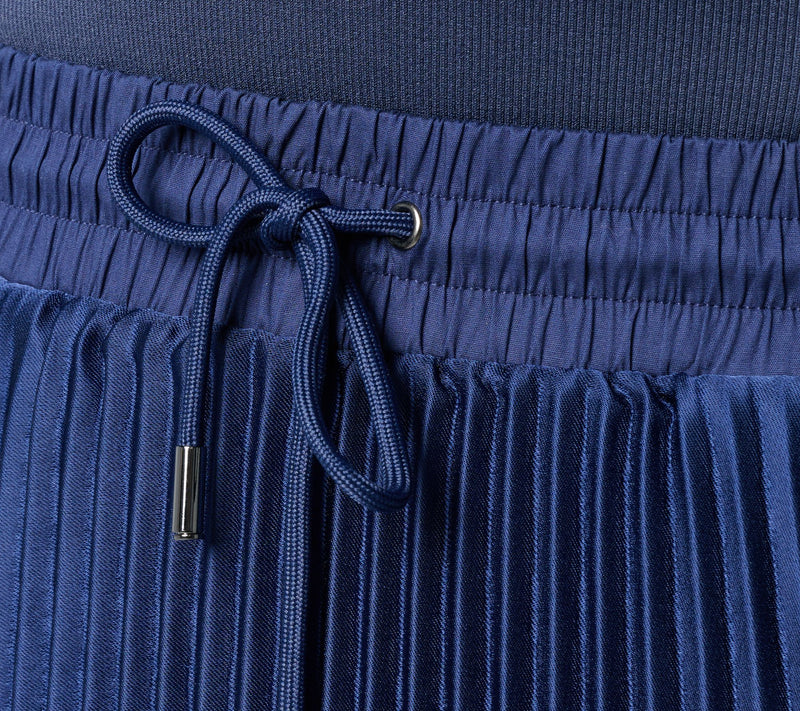 RM Studio x Rebecca Minkoff Petite Pleated Matte Satin Midi Skirt — View 9