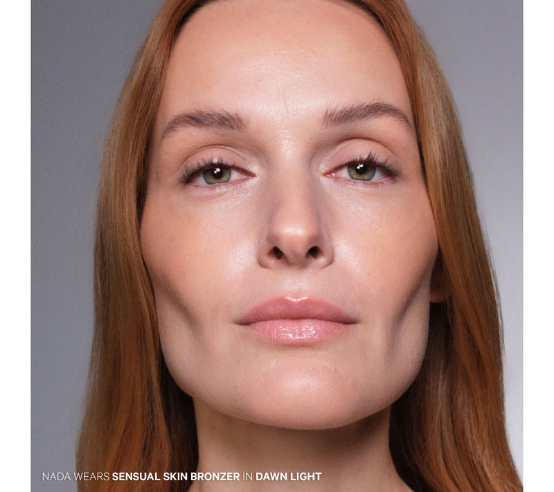Kevyn Aucoin Sensual Skin Bronzer with Cream/Powder Brush — View 4
