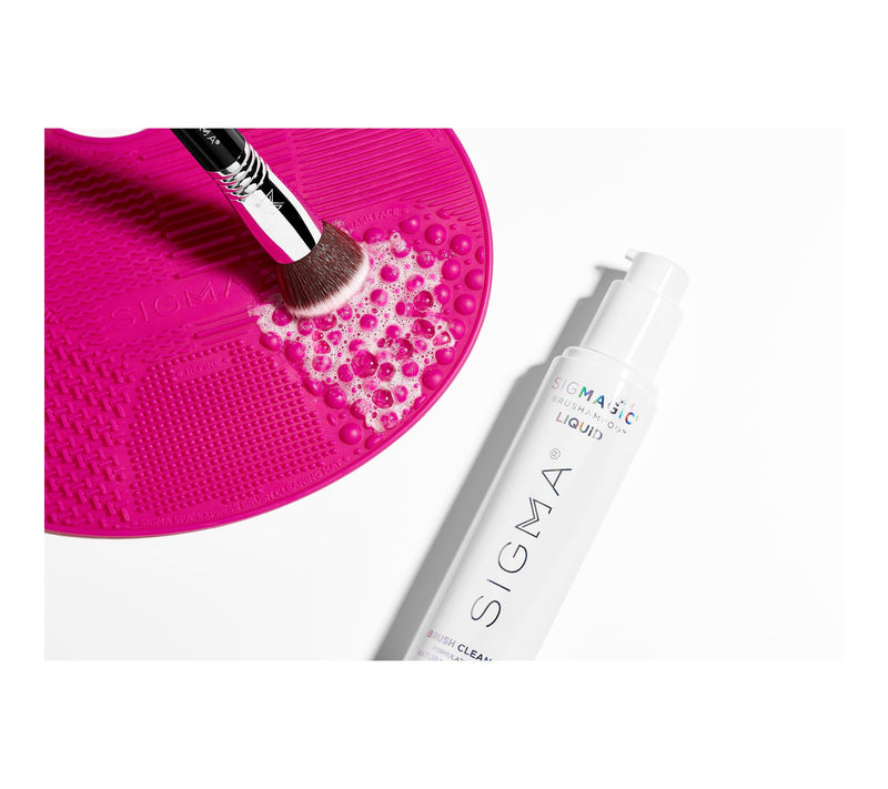 Sigma Beauty's 3-Piece Foundation & Cleaning Es sentials — View 2