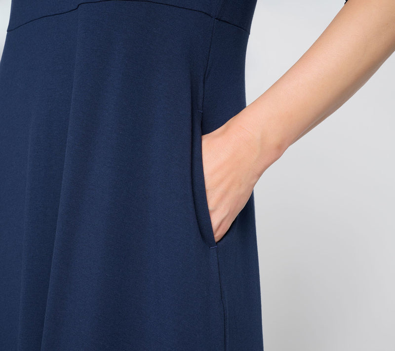 Ree by the Pioneer Woman Regular Puff Sleeve Knit Midi Dress — View 9