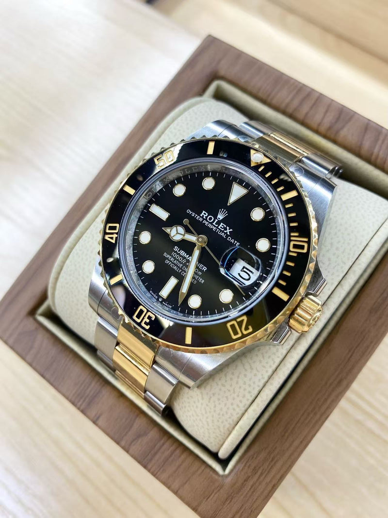 Calendar watch — View 2