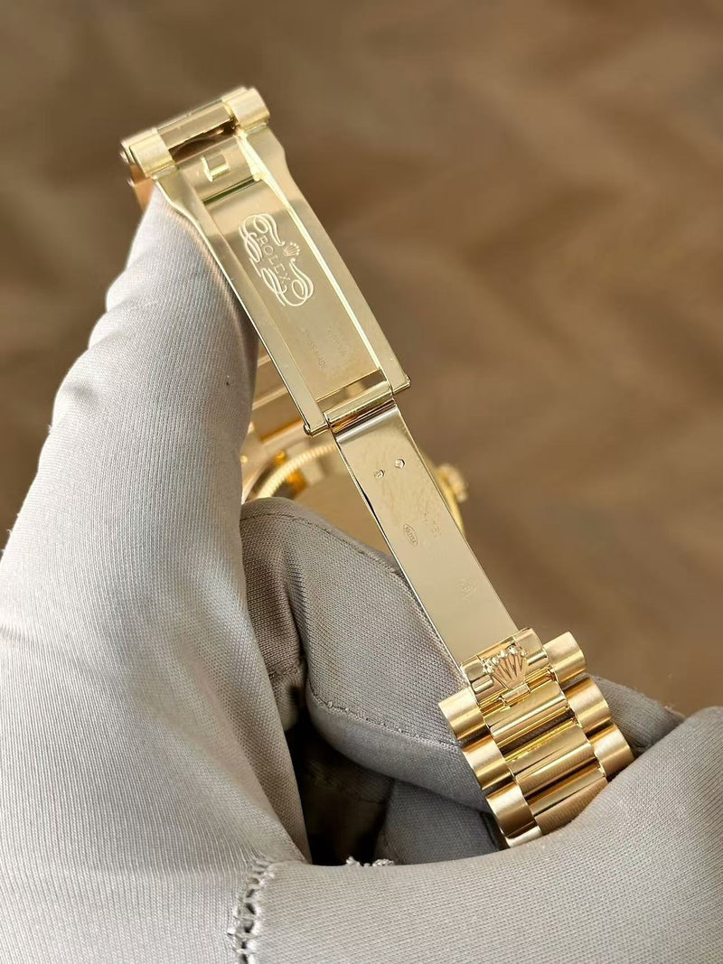 Rolex Day-Date 128398TBR-0037 – Baguette Diamond Bezel & Baguette Diamond Hour Markers — View 6