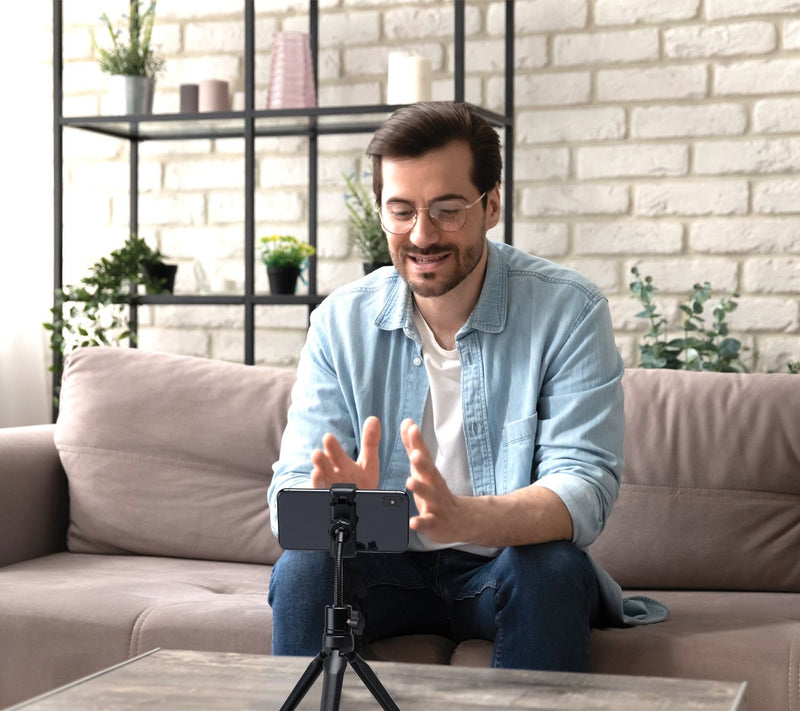 GPX TPDL801B Tripod with 8" Light Ring Vlogging Kit — View 6