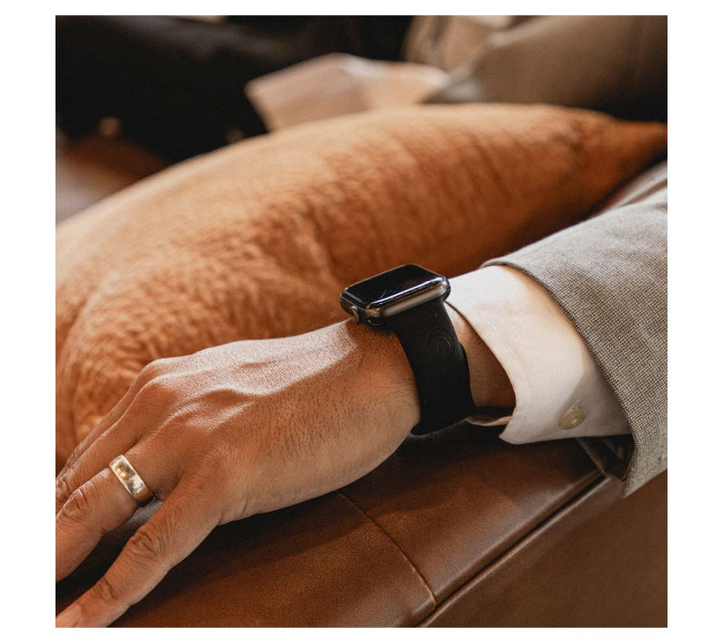 Contact Co. Smart Silicone Band for Apple Watch — View 7