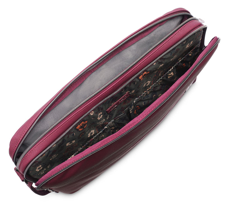 Lug Matte Luxe 14.5" Laptop Case - Delta — View 19
