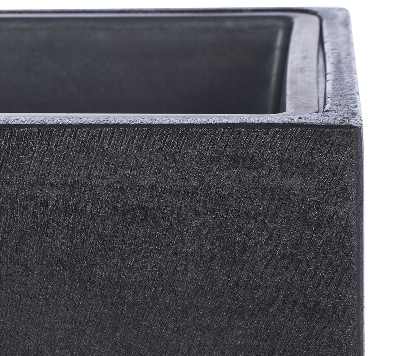 Larlen Planter by Safavieh — View 5