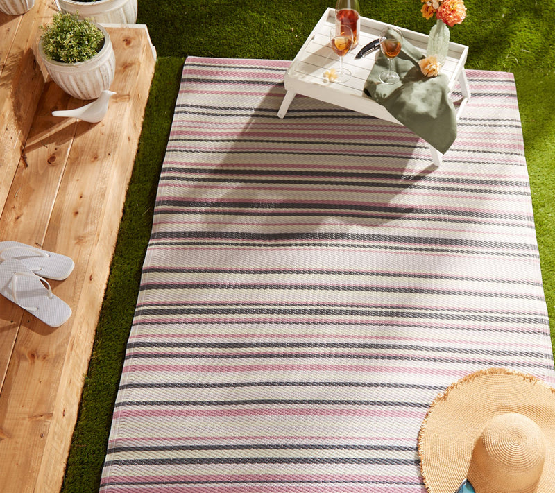 Design Imports Multi Tone Stripe Outdoor Rug 4' x 6' — View 11