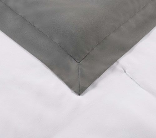 Truly Soft Everyday Hotel Border Full/Queen Comforter Set — View 5