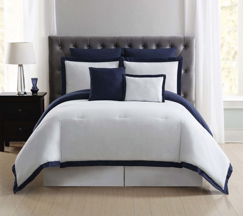 Truly Soft Everyday Hotel Border Full/Queen Comforter Set — View 10