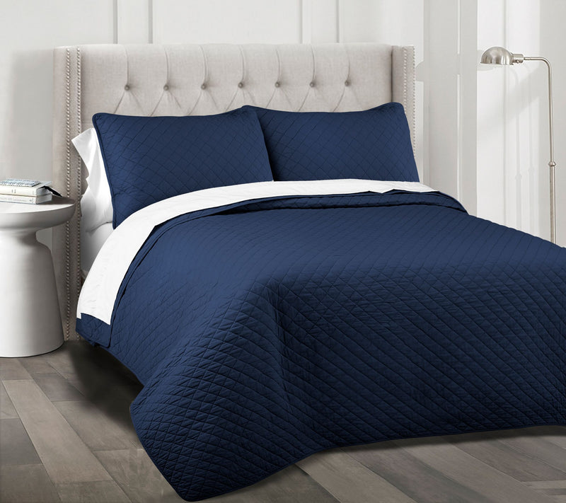 Ava Diamond Oversized 3-Piece King Quilt Set byLush Decor — View 15