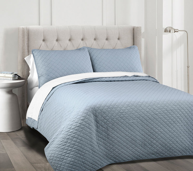 Ava Diamond Oversized 3-Piece King Quilt Set byLush Decor — View 24