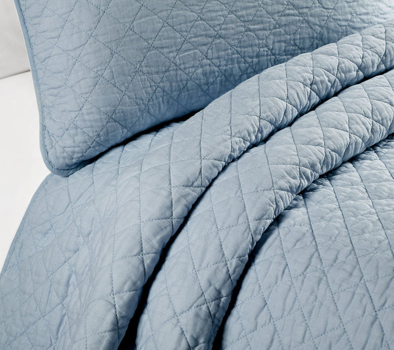 Ava Diamond Oversized 3-Piece King Quilt Set byLush Decor — View 25