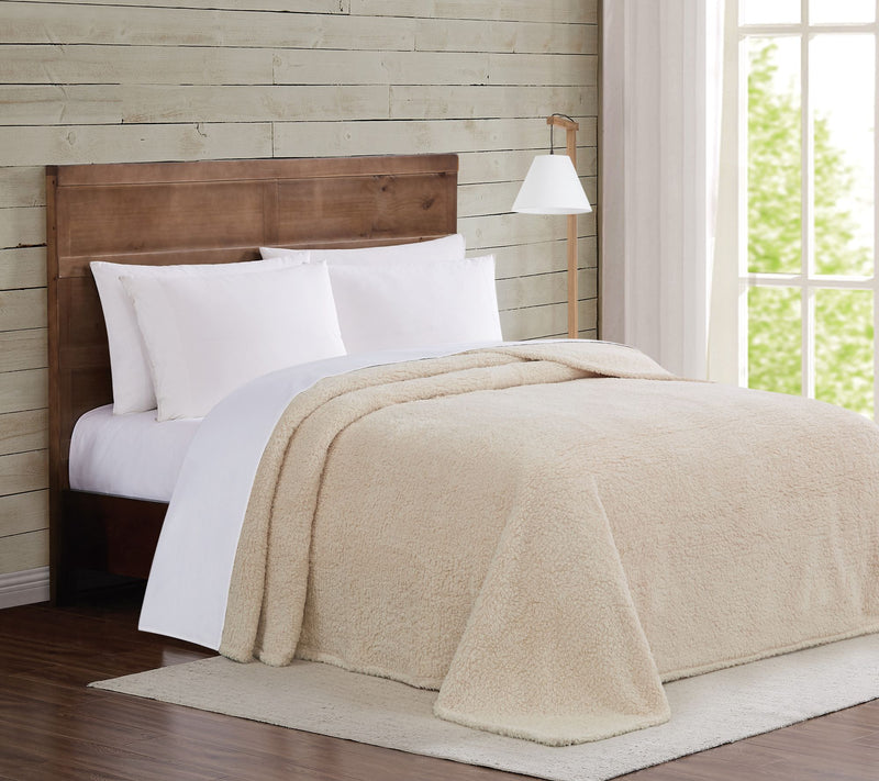 Brooklyn Loom Marshmallow Sherpa Twin XL Blanket — Main view