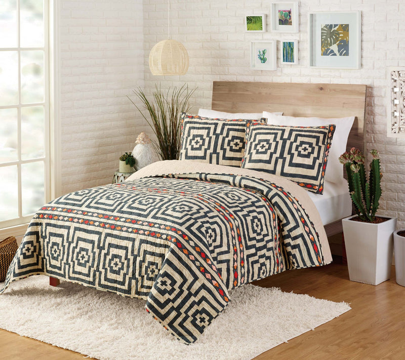 Makers Collective Hypnotic Full/Queen 3-Piece Quilt Set — View 3
