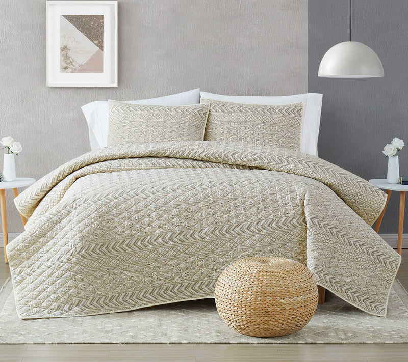 Brooklyn Loom Chase King Quilt Set — Main view