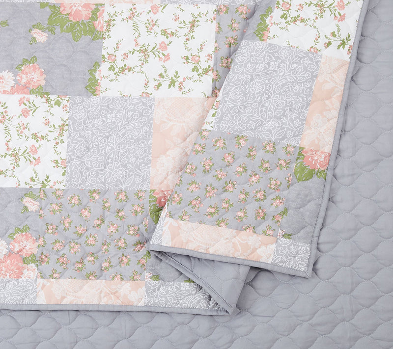 Modern Heirloom La Flor King Quilt Set — View 3