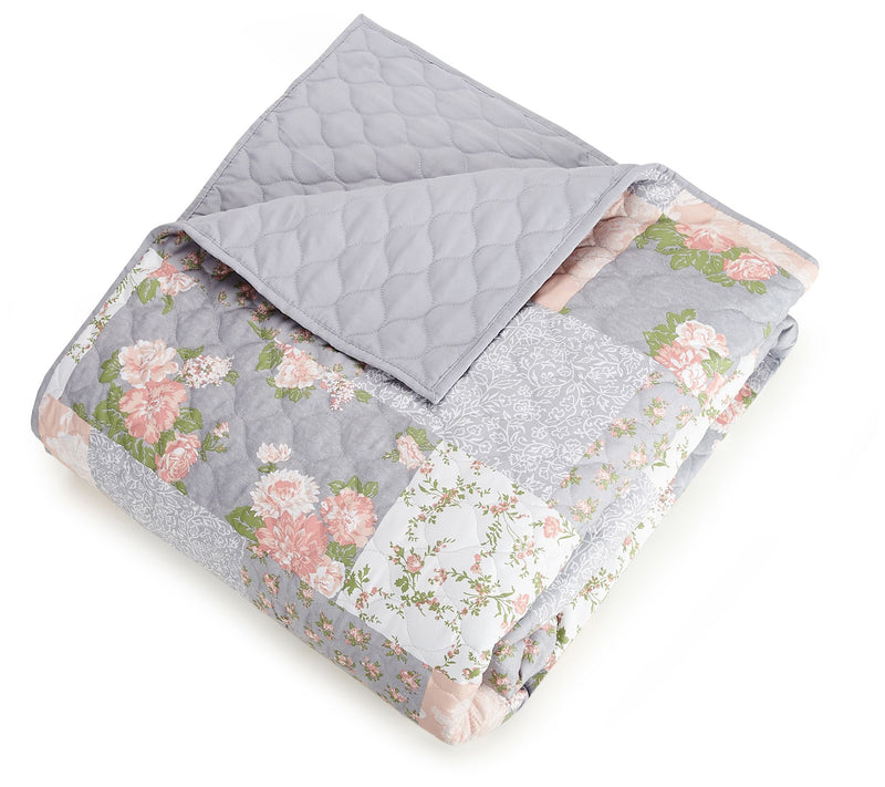 Modern Heirloom La Flor King Quilt Set — View 5