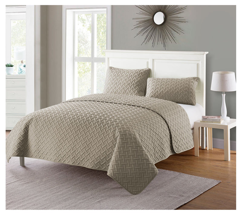 VCNY Nina Embossed Basketweave Quilt Set, Full/ Queen — View 14